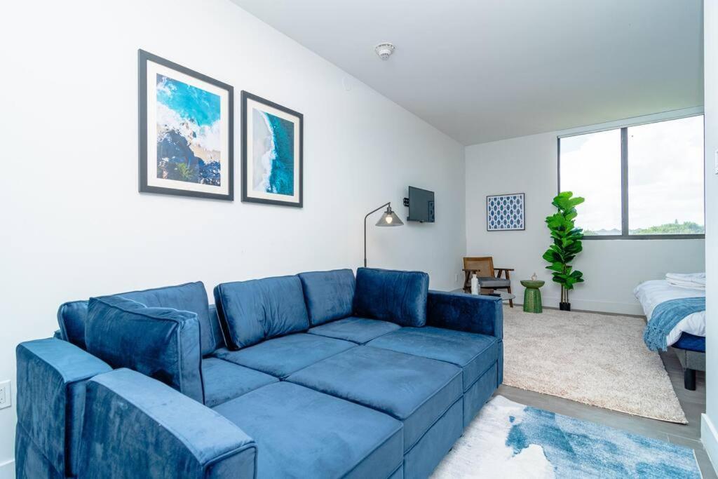 Stylish Oasis Near Calle Ocho & Brickell
